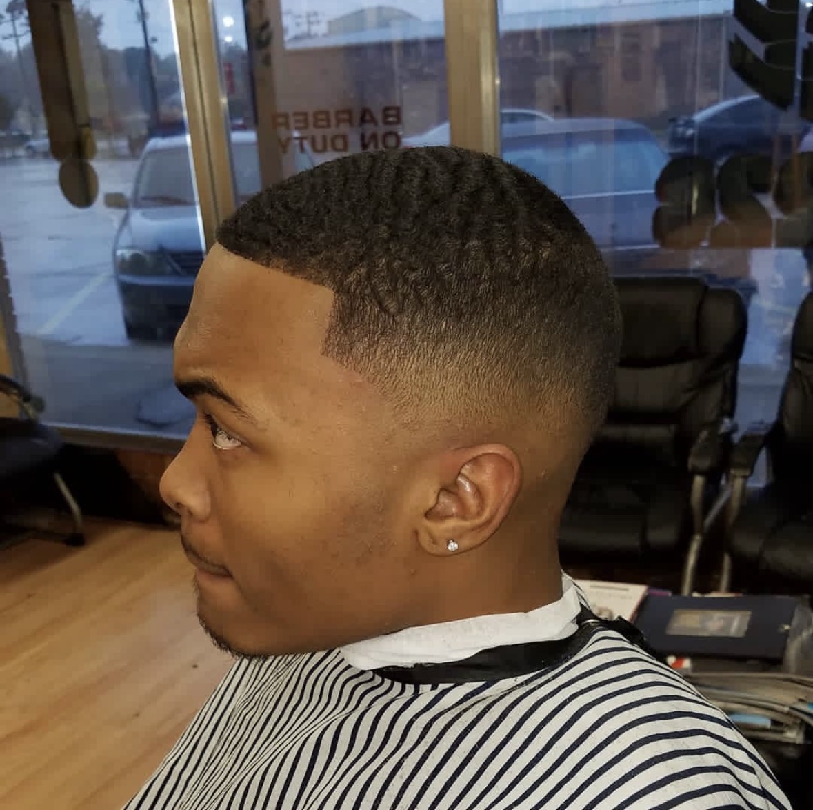 Clean waves and skin fade by Main Edge